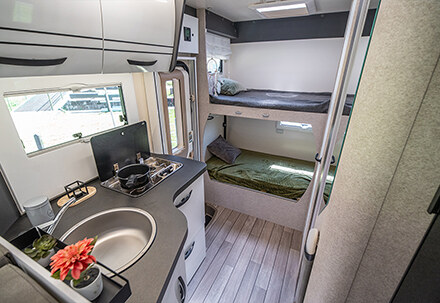 Coachbuilt Rv Rent a 6-seater coachbuilt motorhome - Evasia