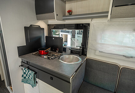 Rent a 4-seater semi-integrated motorhome with transverse bed